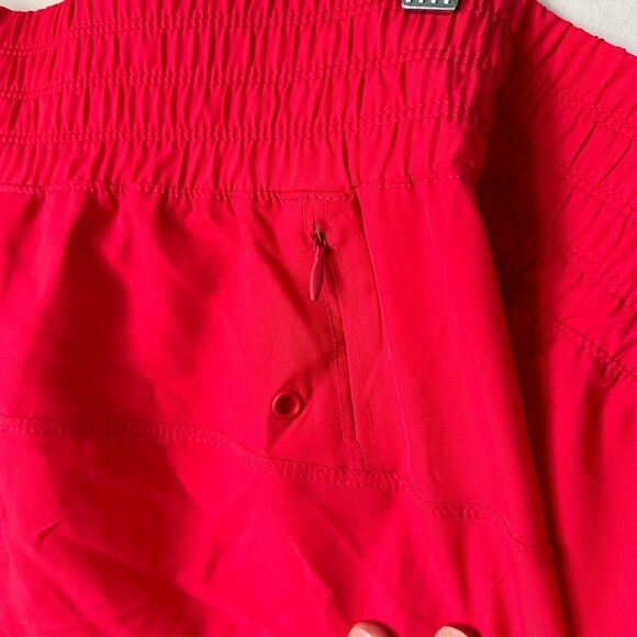 Old Navy High-Waisted StretchTech Shorts Fucsia Plus Size Pull on Athletic NWT - Picture 4 of 7